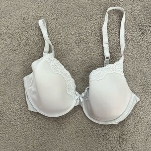 White Maidenform Bra